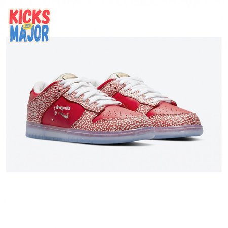 Stingwater x Dunk Low SB 'Magic Mushroom' Size 36-47.5